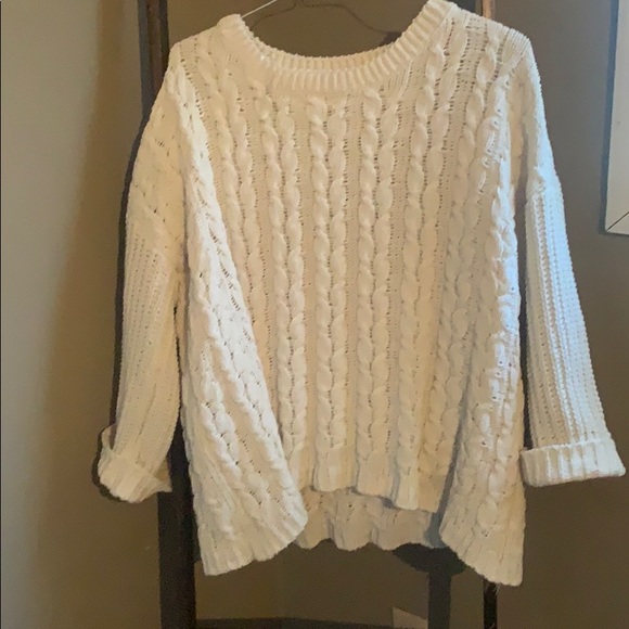 Sweater - Picture 1 of 2